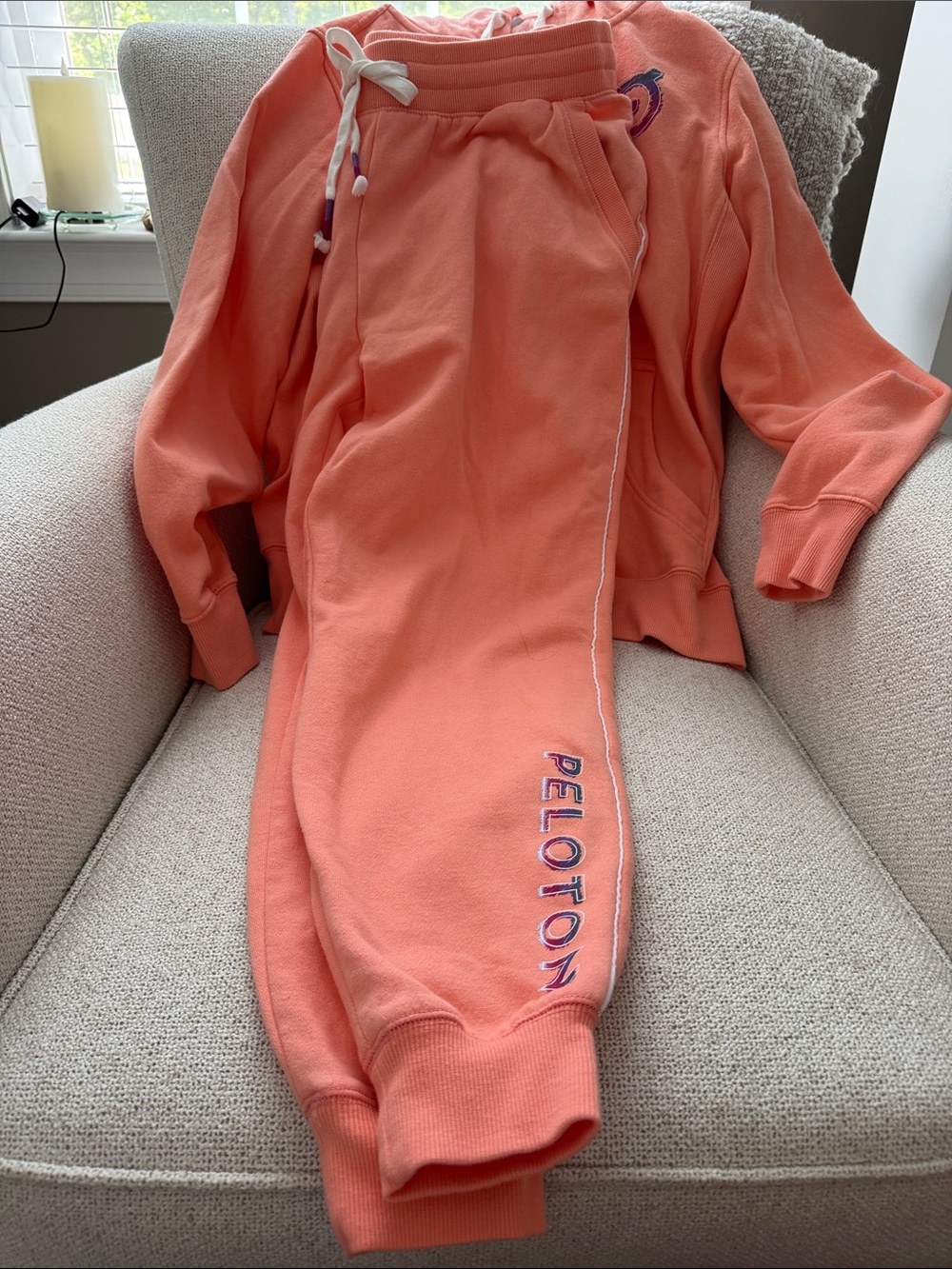🧡Peloton Zip Hoodie & Jogger Set🧡 - Picture 5 of 10